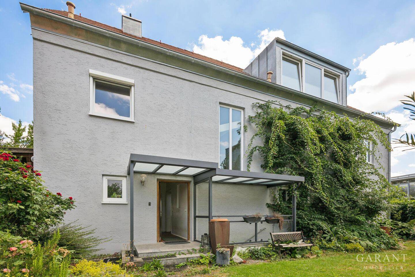 Großzügiges Familienanwesen in bester Innenstadtlage – ca. 300 qm Wohnfläche & maximale Ruhe, 85354 Freising