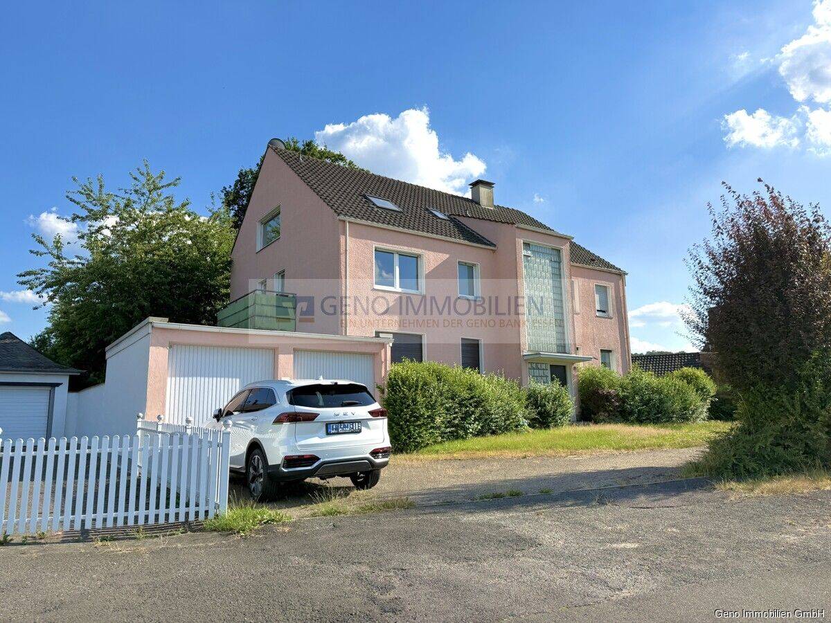 Gepflegtes Mehrfamilienhaus mit 5 Wohneinheiten in Hattingen-Niederwenigern mit zusätzlichem Baugrundstück inklusive!, 45529 Hattingen