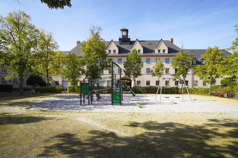 NEU! Modern sanierte 2-Raum-Whg. mit offenem Wohn-Koch-Essbereich, Tageslichtbad und eigenem Garten, 9114 Chemnitz (Borna-Heinersdorf Ebersdorf Furth Glösa-Draisdorf Schloßchemnitz)