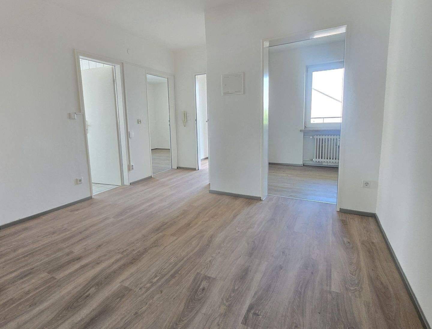 „Helle geräumige 3 ZKB – sehr gute Aufteilung“ 85055 Ingolstadt Oberhaunstadt, 85055 Ingolstadt