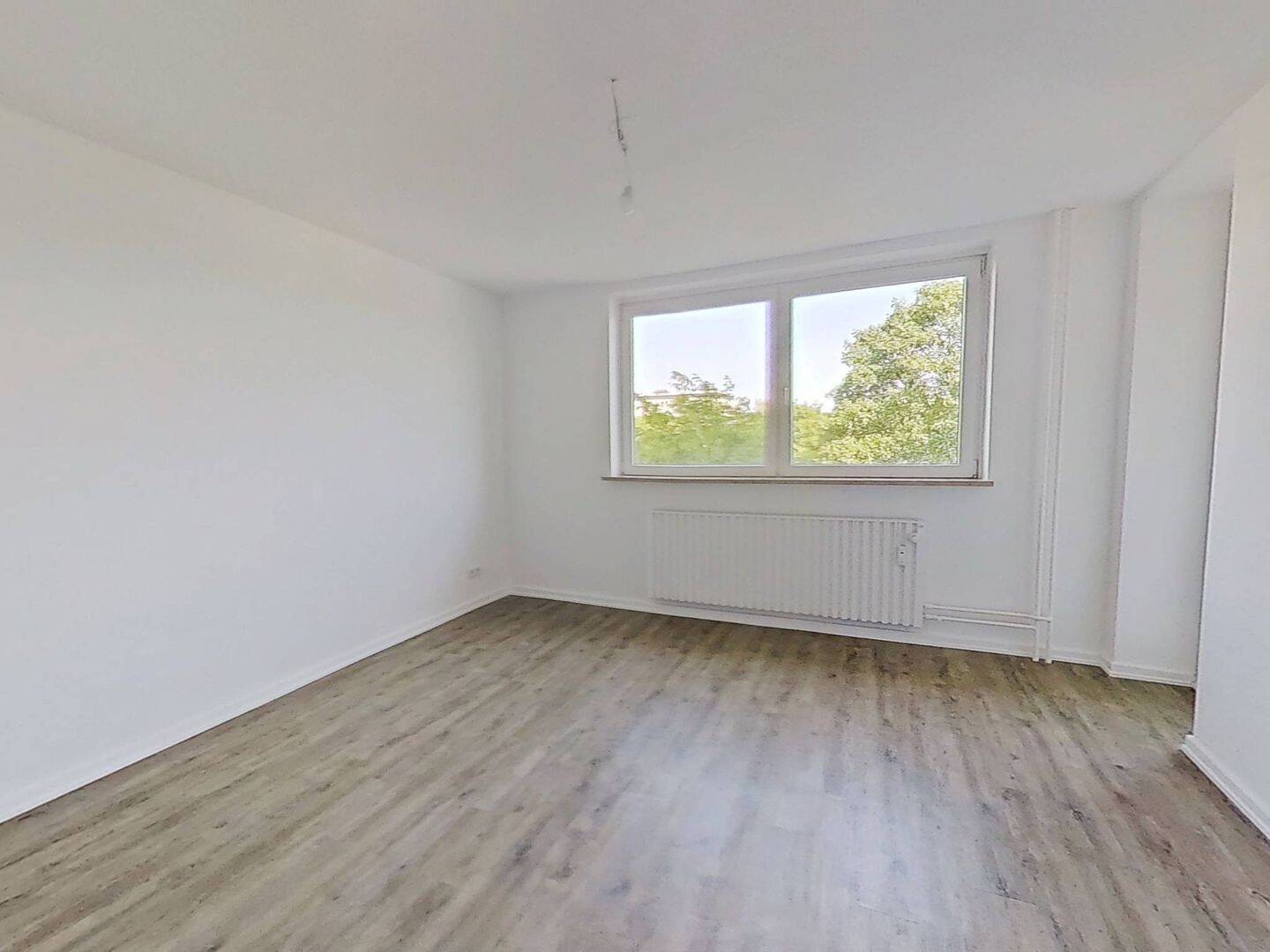 Modernität und Komfort: Helle 2-Zimmer-Wohnung mit EBK und BALKON, 24768 Rendsburg