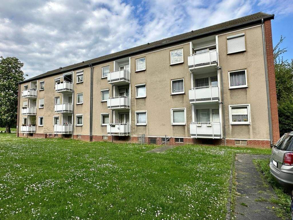 Vermietete Wohnung inkl. Stellplatz und Balkon, 41517 Grevenbroich