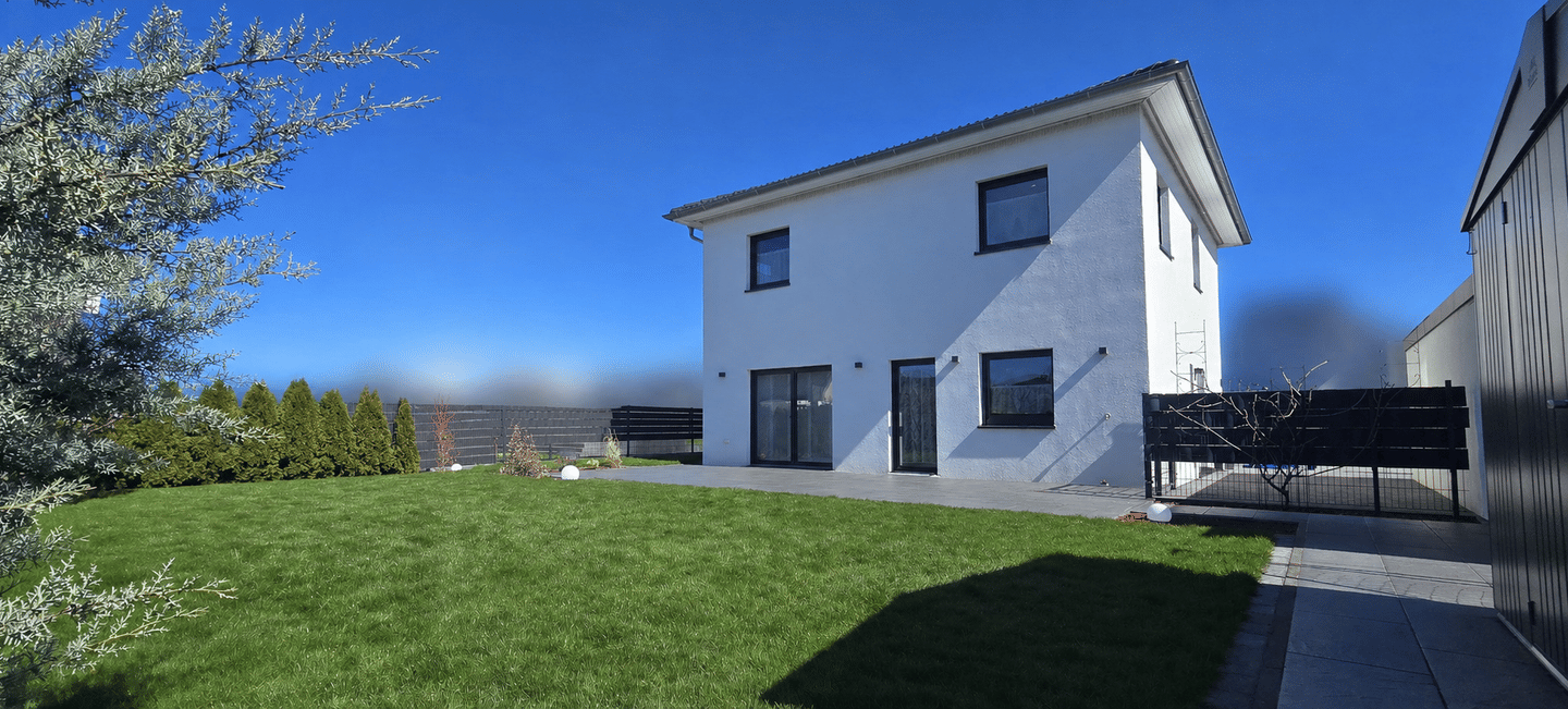 Neuwertige Stadtvilla mit Traumgarten, 6846 Dessau-Roßlau
