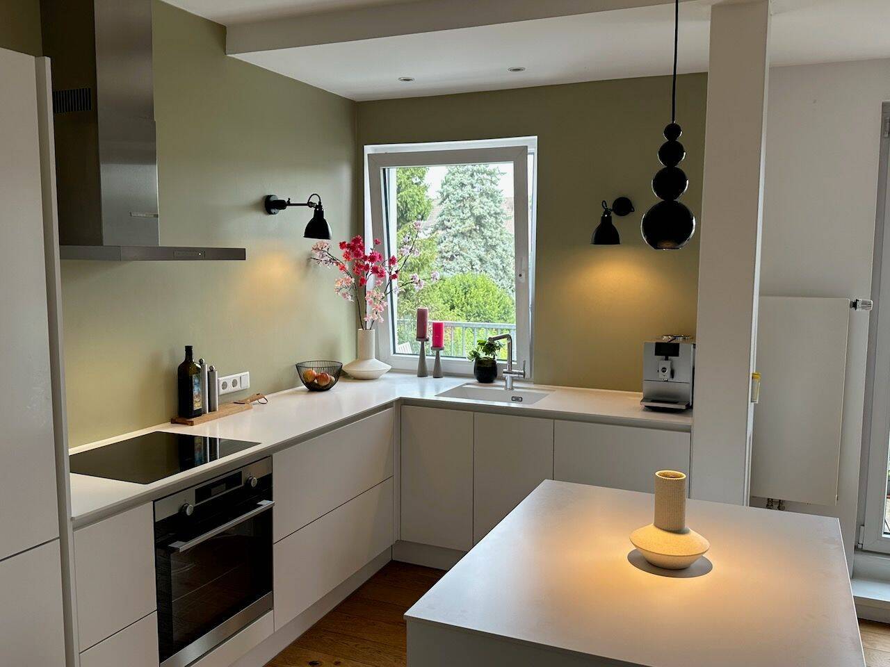 Exklusive 3-Zimmer-Maisonette-Wohnung mit EInbauküche und Balkon in Waldnähe im oberen Gerresheim, 40625 Düsseldorf (Gerresheim Ludenberg)