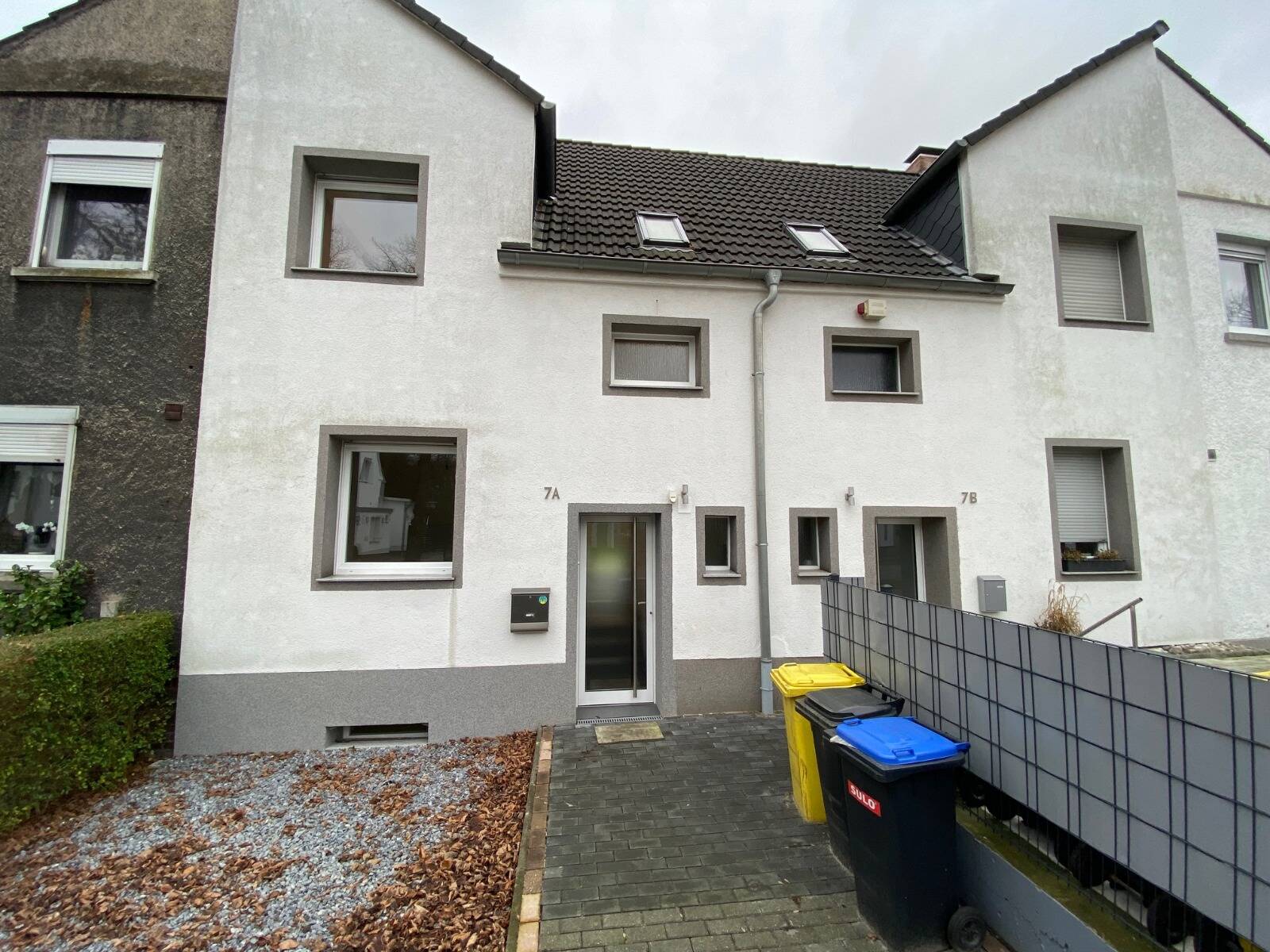 saniertes Reihen- Haus  für Pärchen  oder Singles  mit Garten und ein bisschen Loftcharakter!, 45896 Gelsenkirchen (Hassel Scholven)