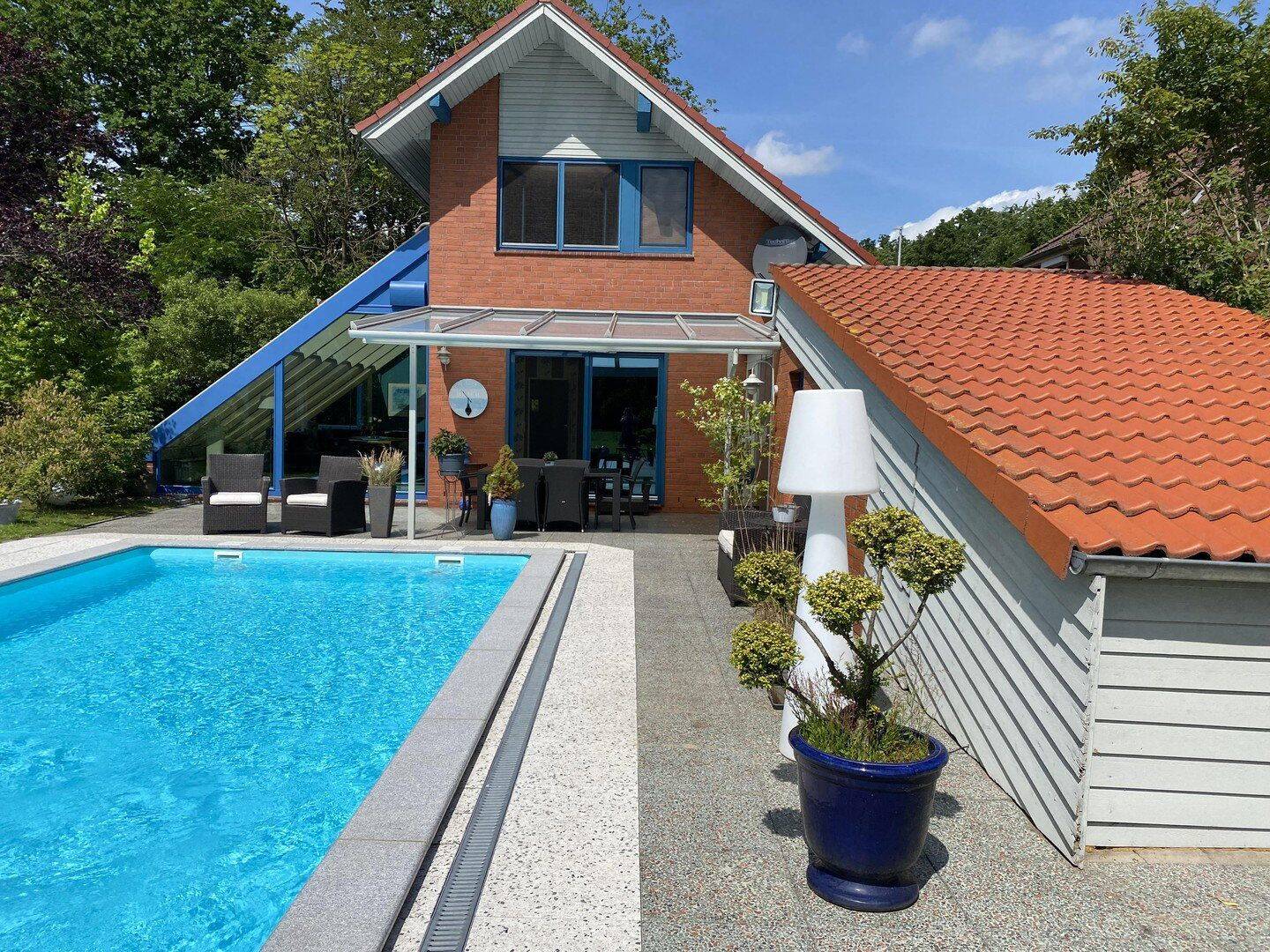 Gepflegtes Architektenhaus mit Swimmingpool, Gästehaus und freiem Naturblick, 27777 Ganderkesee