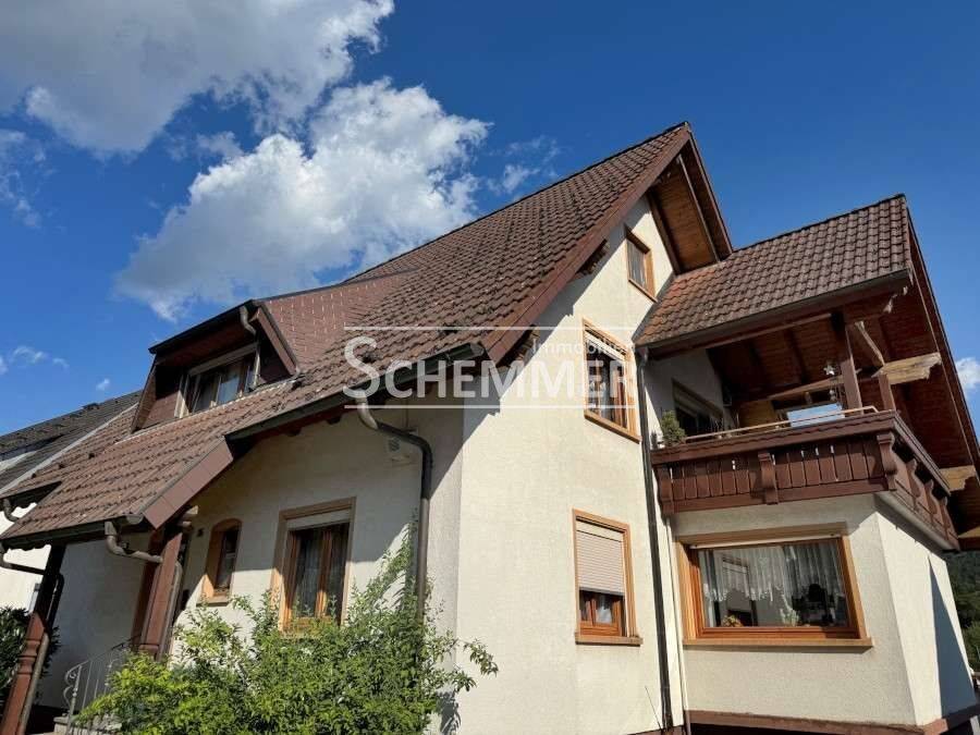 Elzach++ Schöne 3-Zi.-DG-Maisonette-Whg. im Zweifamilienhaus mit EBK und gr. Terrasse, 79215 Elzach