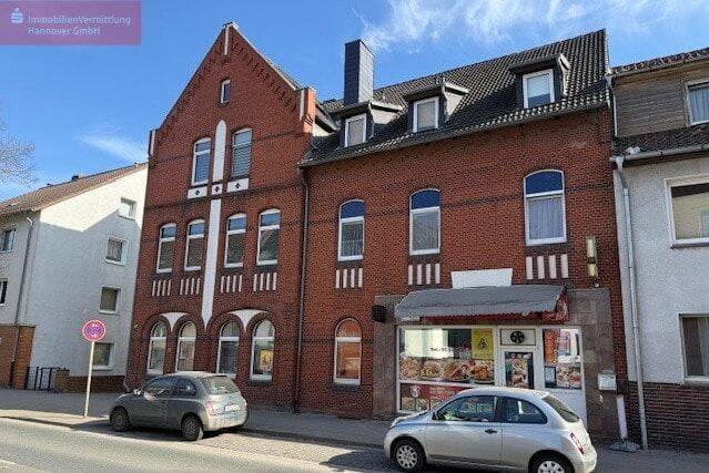 Solide Anlage mit Wohnungen , Gewerbe und Garagen, 30559 Hannover