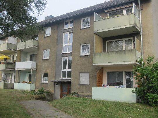 Wir renovieren für Sie! 3 Zimmer Wohnung mit Balkon in MG Schmölderpark, 41239 Mönchengladbach