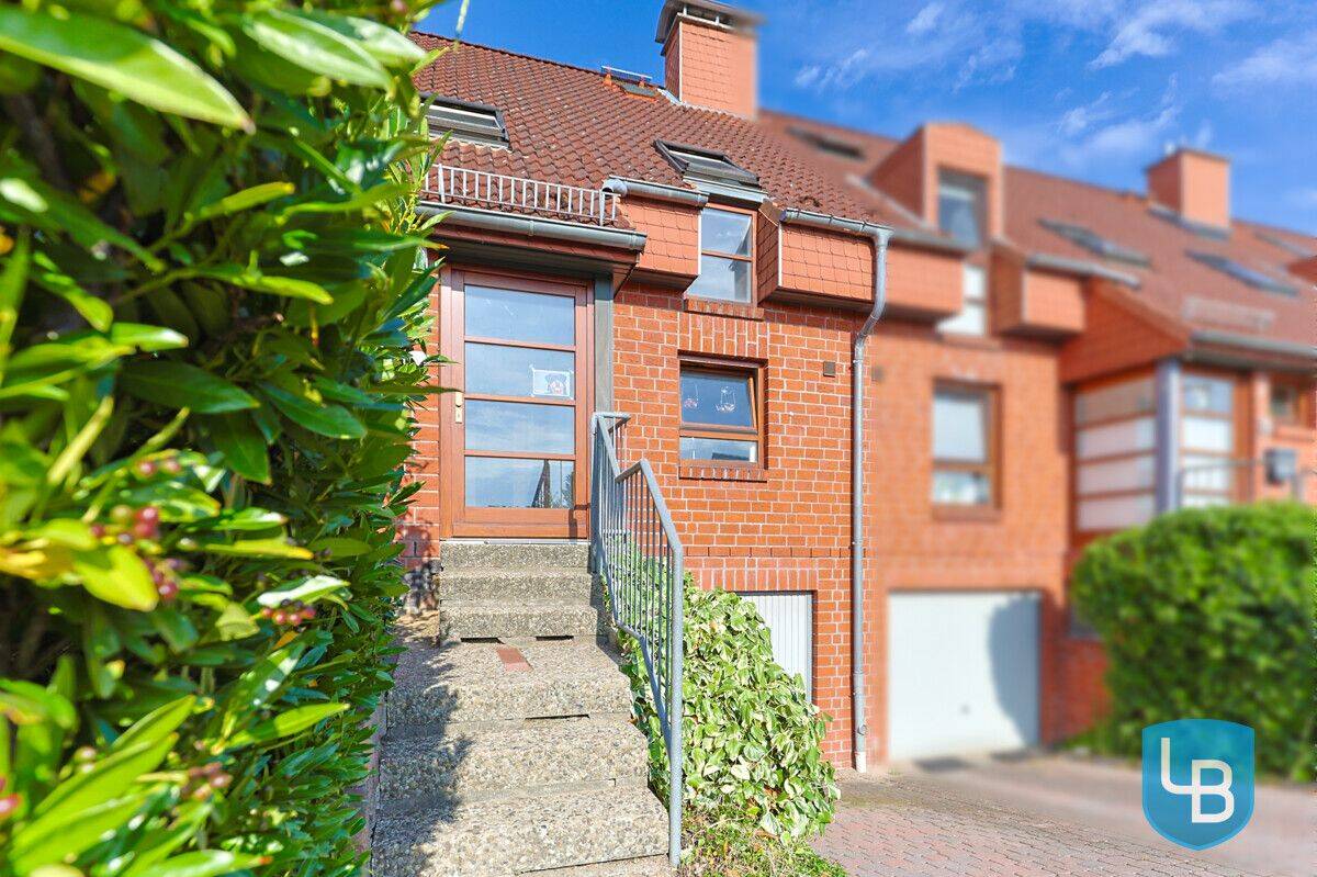 Junges Reihenmittelhaus in massiver Bauweise – mit Vollkeller, Garage und Garten, 24222 Schwentinental