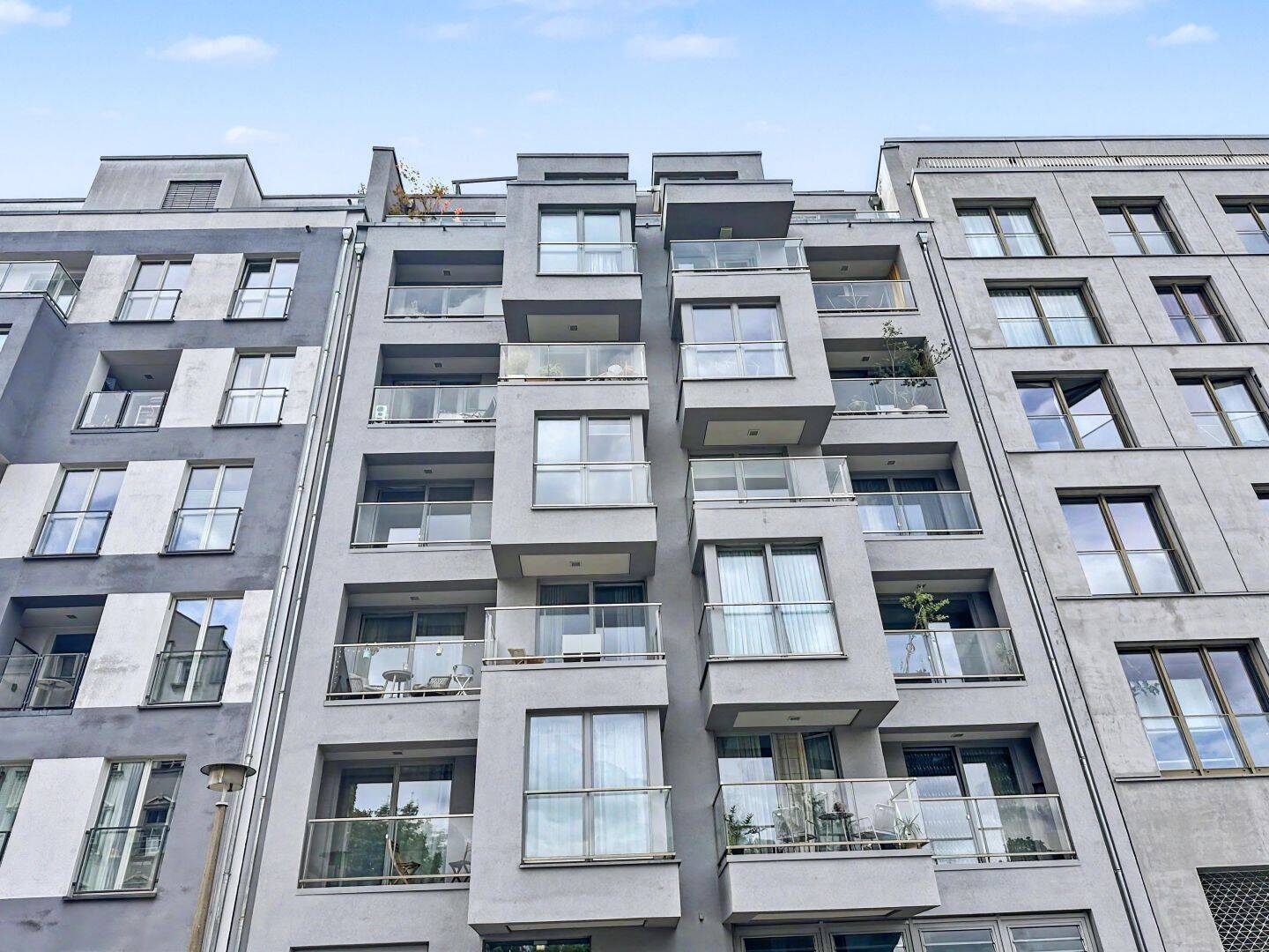 Die perfekte City-Wohnung: 2-Zimmer-Eigentumswohnung mit Balkon und Lift in Berlin Mitte