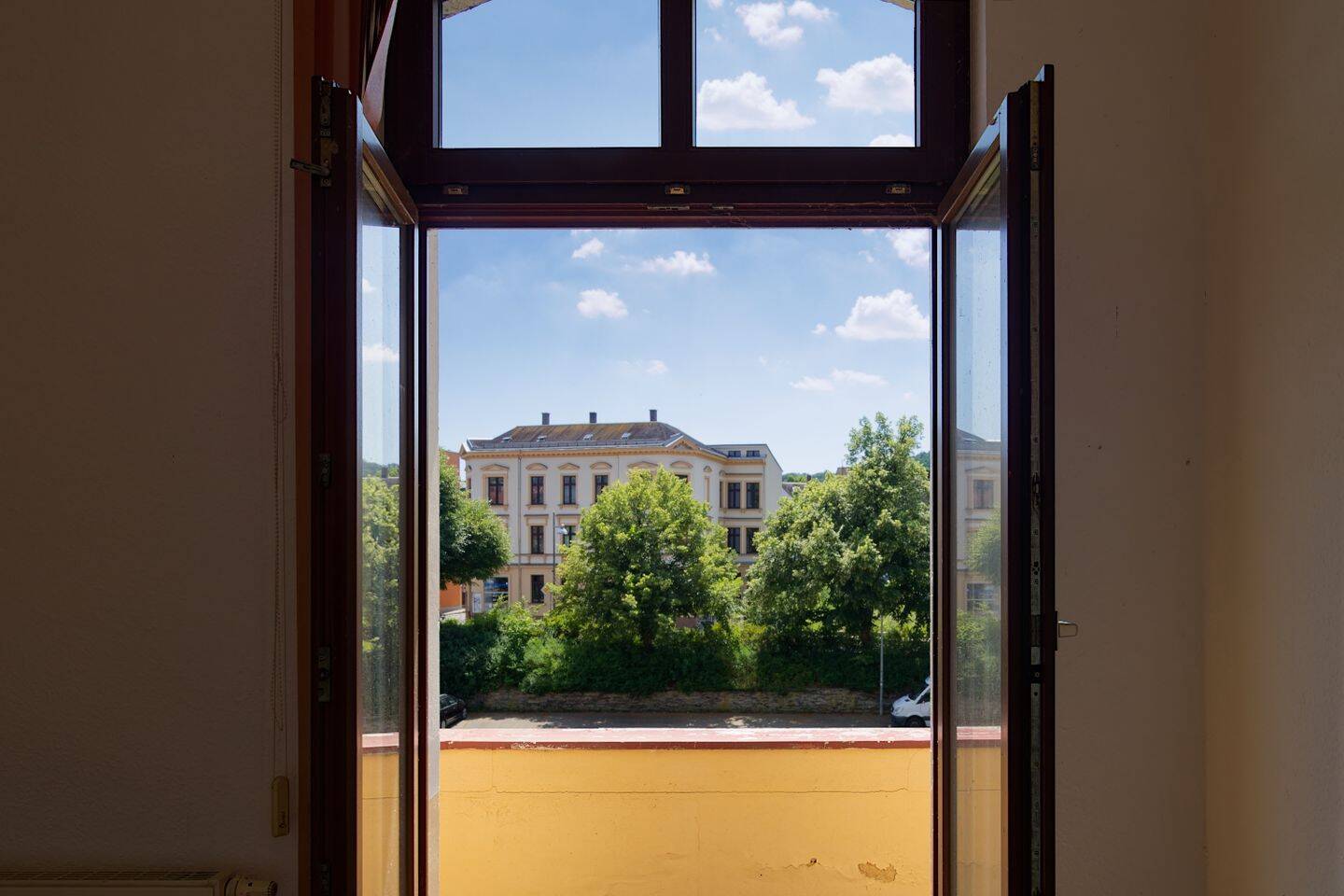 Helle Wohnung mit Balkon und Aufzug, 7973 Greiz