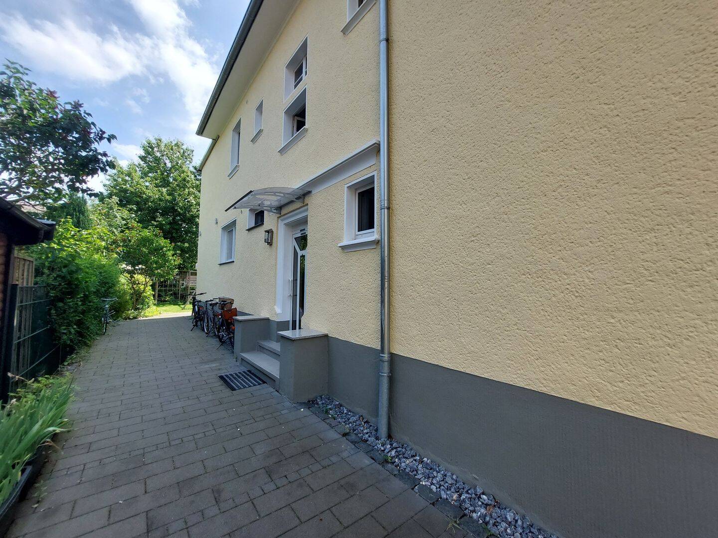 image-72953165