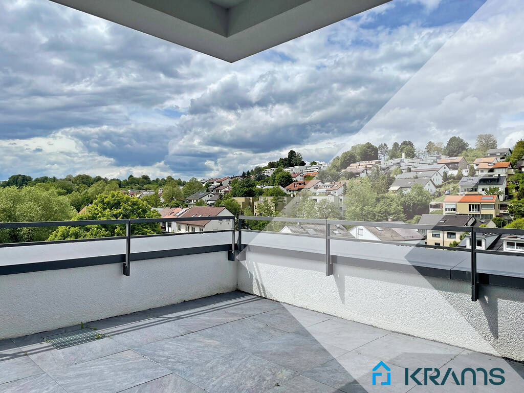 Lichtdurchflutetes Penthouse mit Panoramaterrasse, Blick auf den Georgenberg & 2 TG-Stellplätzen, 72793 Pfullingen