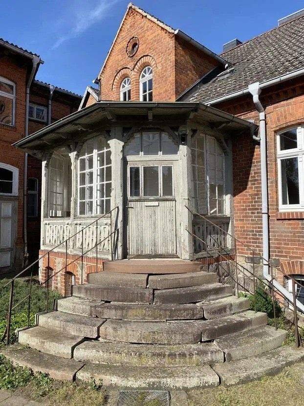 Tolles Landhaus, ehemalige Kaiserliche Försterei mit Stallungen und Wirtschaftsfläche, Teilbar – Erweiterbar, renovierungsbedürftig, 39638 Gardelegen