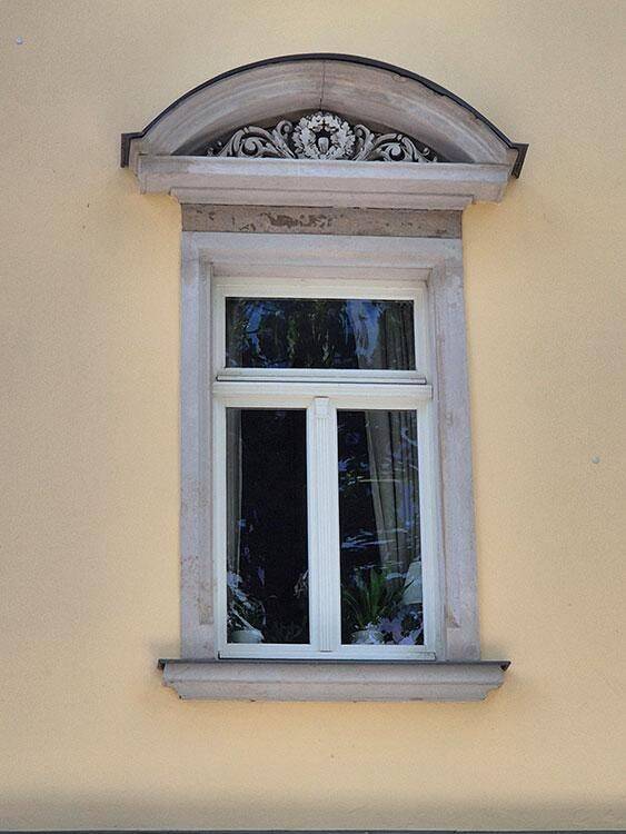 Denkmal, 3-Zimmer-Wohnung, sehr gute Wohnlage, gute Investition, 1277 Dresden
