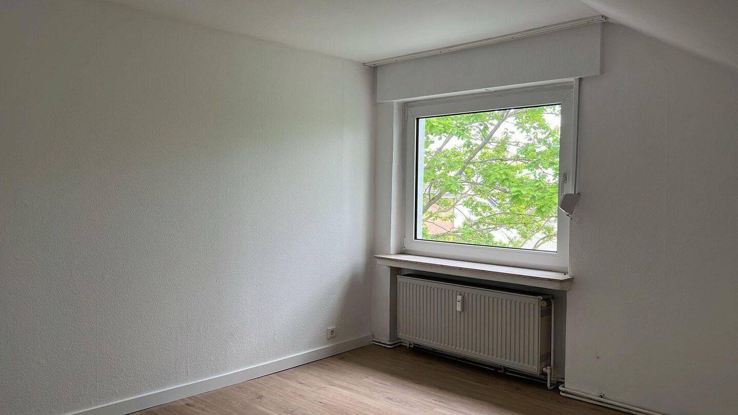 2-Zimmer Wohnung mit EBK in Detmold, 32758 Detmold