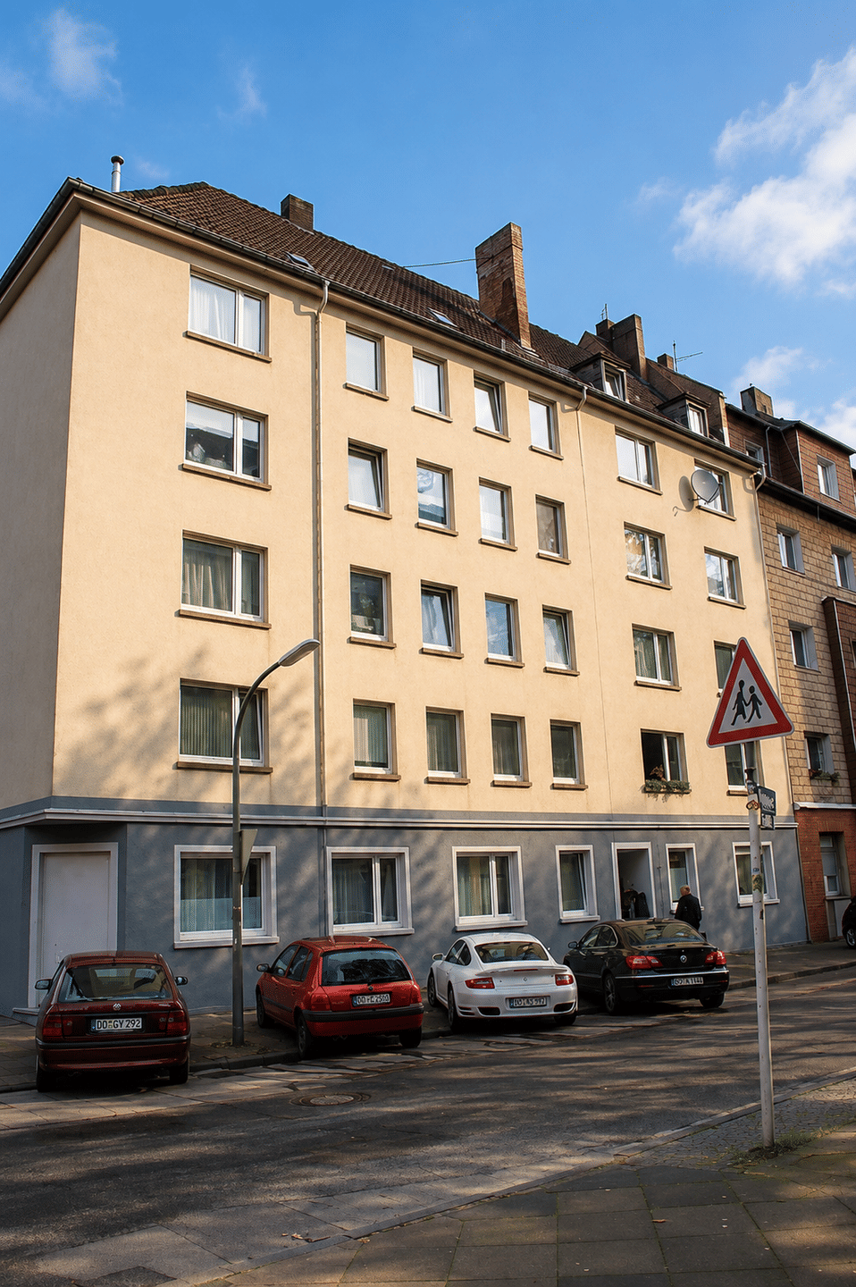 Investition mit Zukunft-Mehrfamilienhaus mit Ausbaureserve im aufstrebenden Dortmunder Hafenquartier, 44147 Dortmund (Deusen Dorstfeld Lindenhorst Mitte)