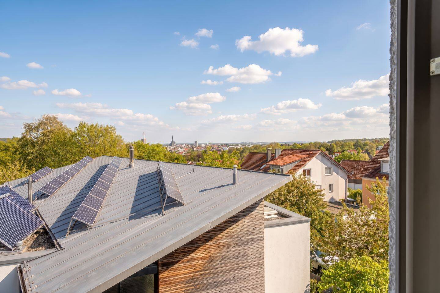 CHIC, HELLER, SÖFLINGEN! ERSTBEZUG NACH RENOVIERUNG 3,5-Zimmer-DG in bester Lage!, 89081 Ulm