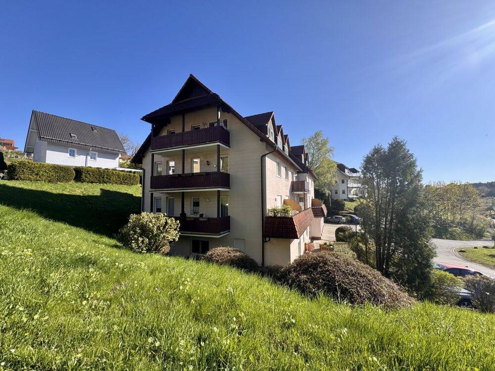 Gepflegte Eigentumswohnung in Suhl-Lautenberg, 98529 Suhl (Mäbendorf Suhl Albrechts Dietzhausen Wichtshausen)