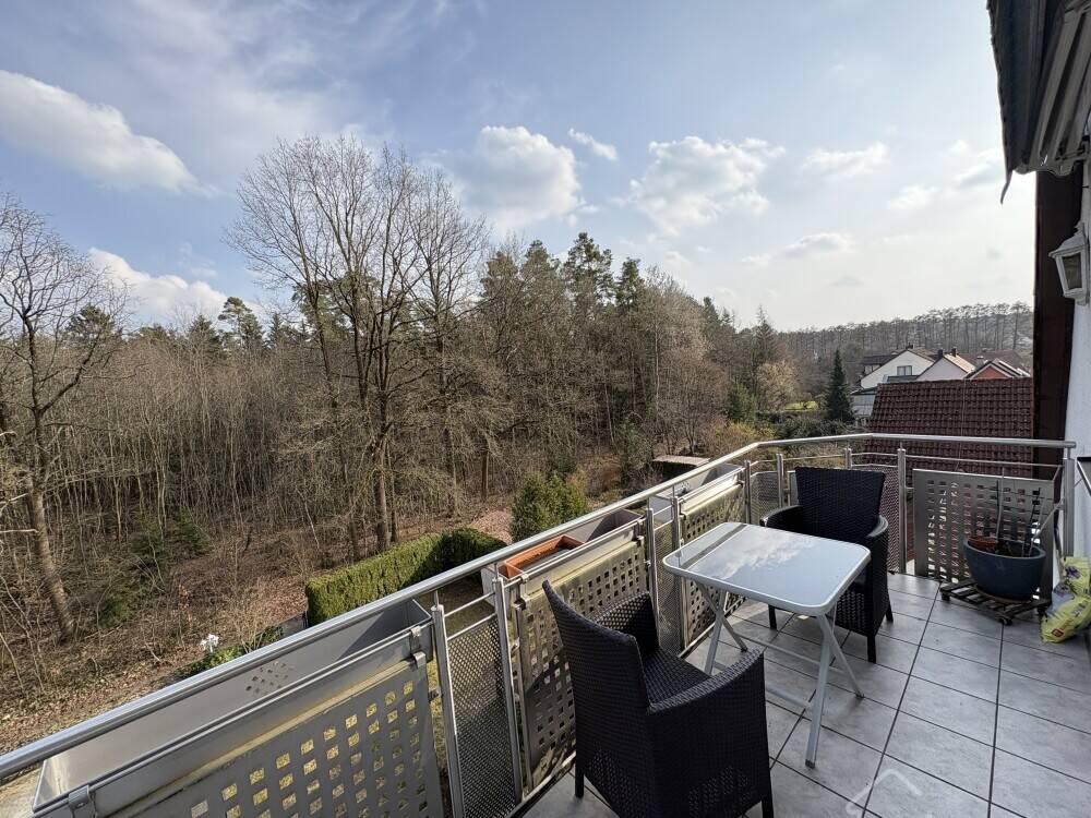Feucht Clever kaufen statt hohe Mieten zahlen!! Gepflegte 3 Zimmer DGW mit 2 Balkone u. Stellplatz, 90537 Feucht