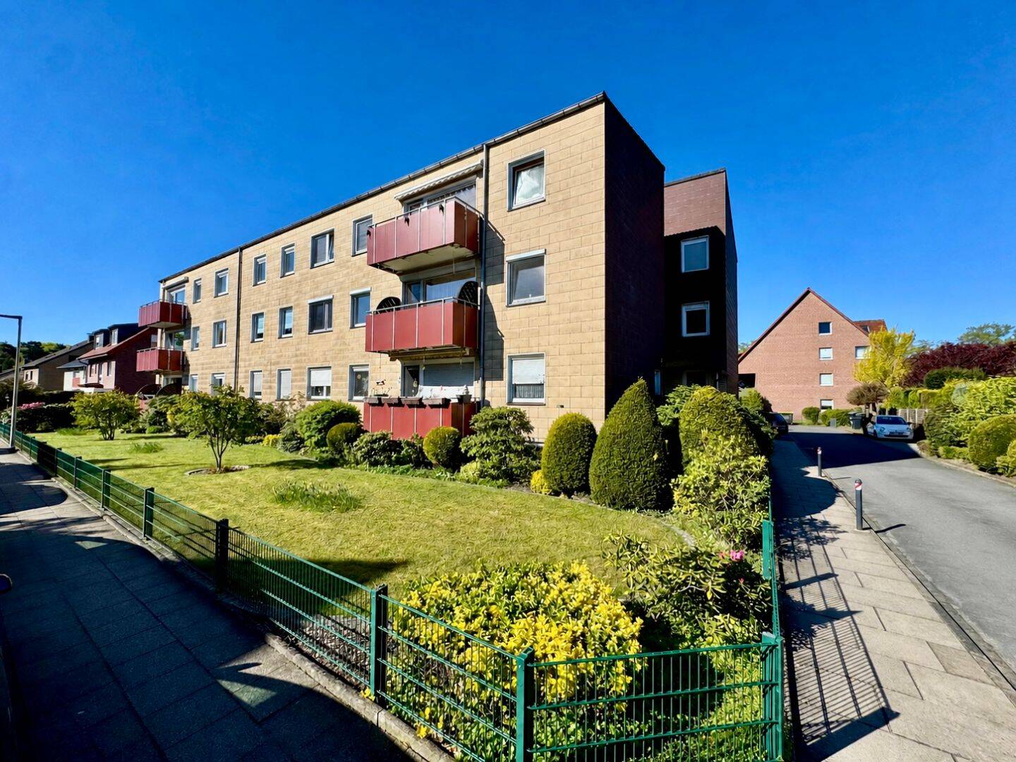 Starke Lage, starke Optionen: 3 Zi.-Eigentumswohnung mit Balkon in BI-Senne, 33659 Bielefeld (Senne)