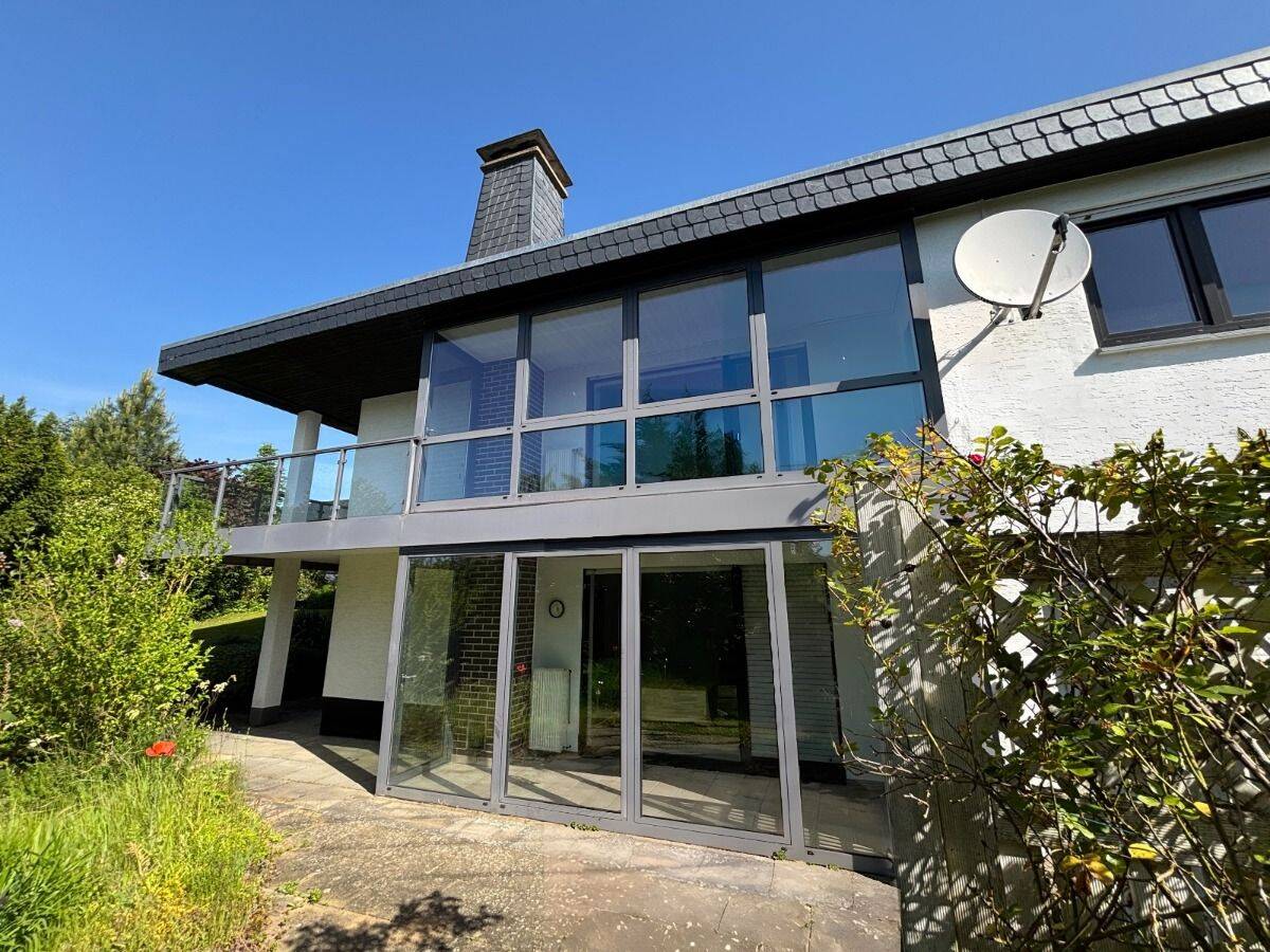 Provisionsfrei – Geräumiges Einfamilienhaus – Ruhiges Wohnen in Immenhausen, 34376 Immenhausen