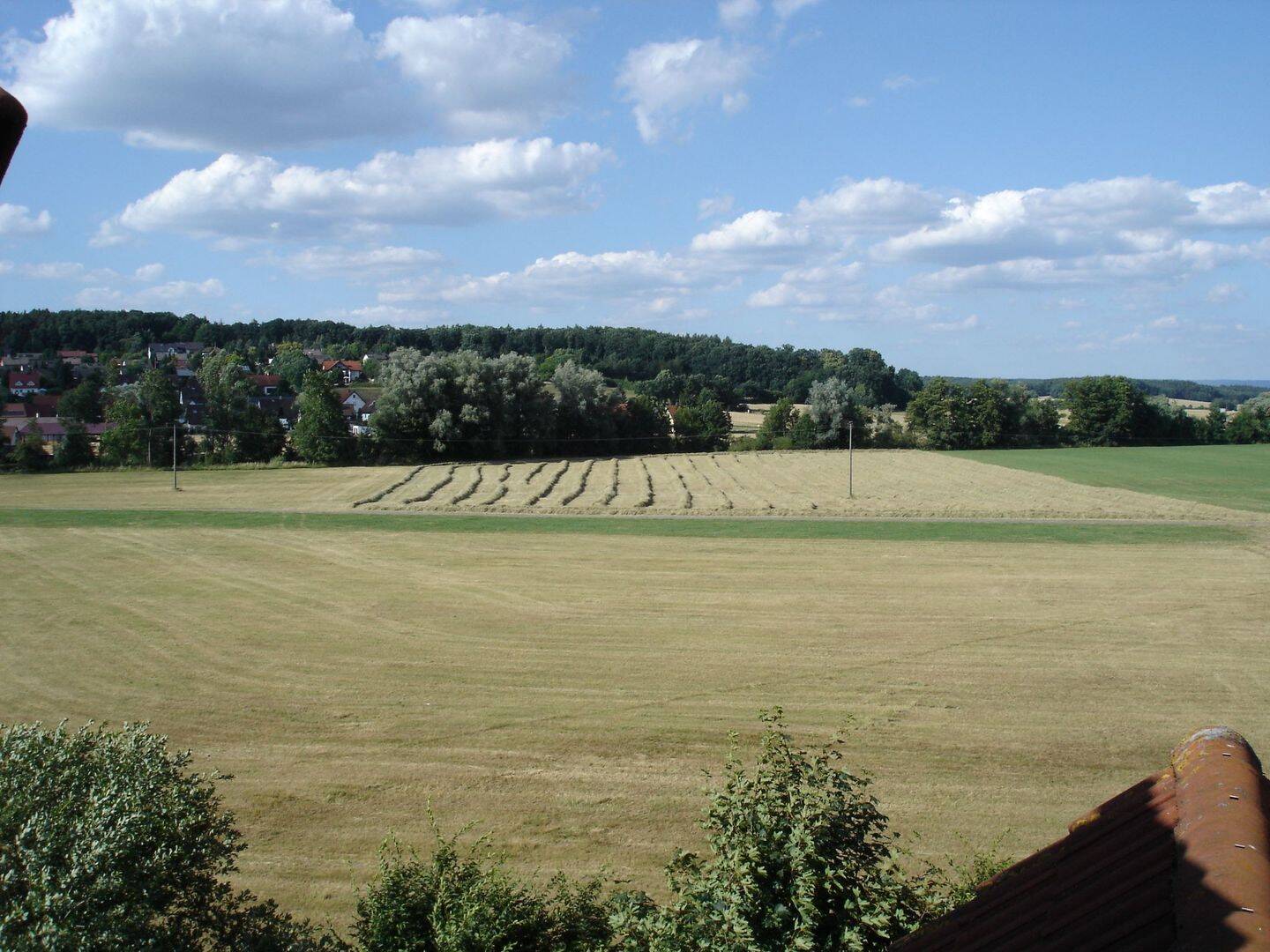 Helle 4,5-Zimmer-Maisonettewohnung, Einbauküche und Panoramablick, 91325 Adelsdorf
