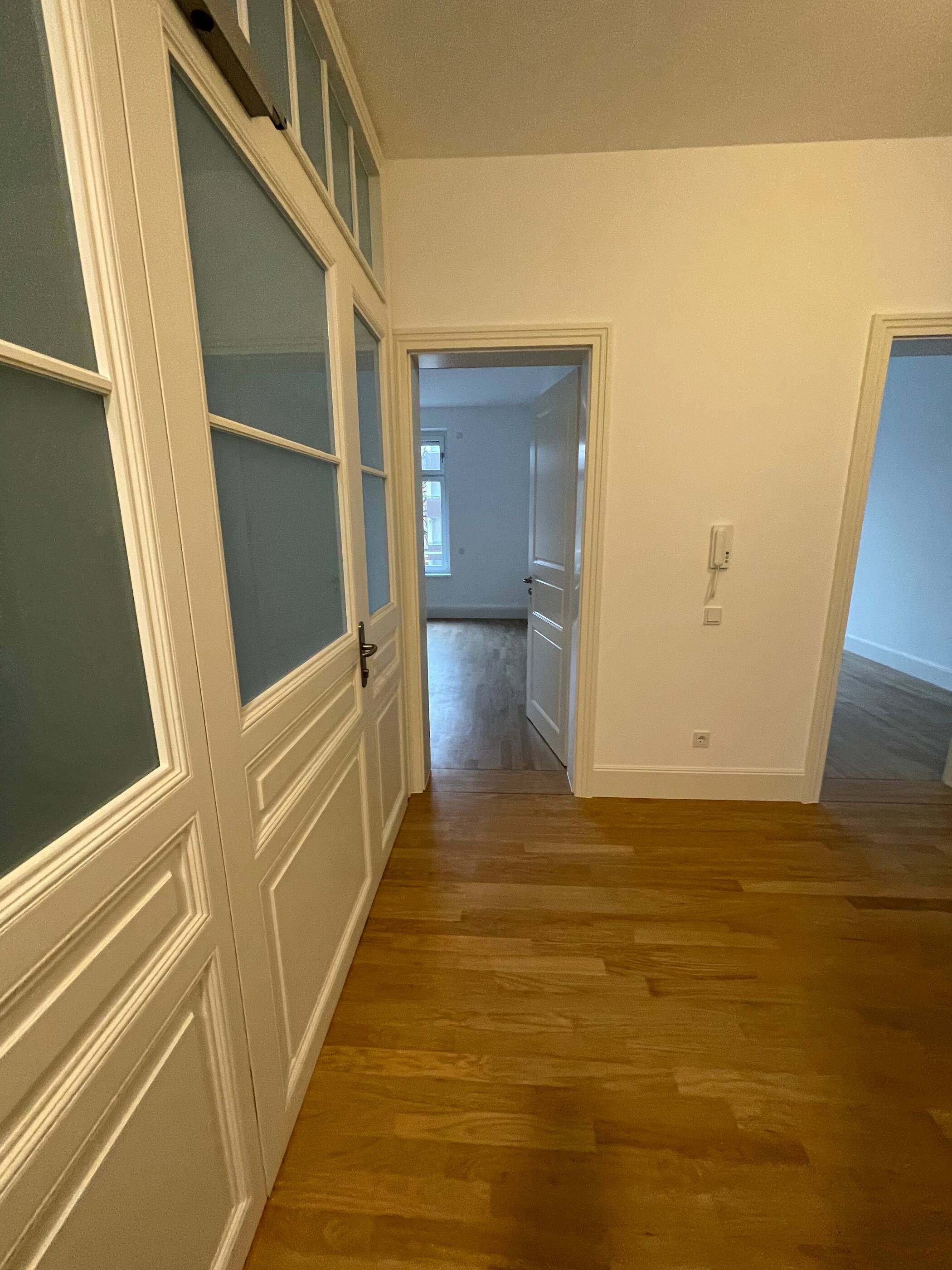 Nordend – wunderschöne 4 Zimmer Altbauwohnung – Kernsaniert, 60318 Frankfurt am Main (Innenstadt Nordend-Ost Nordend-West)