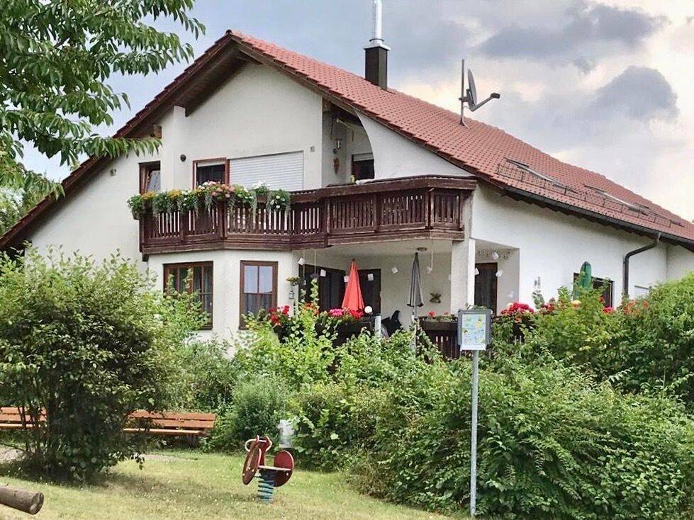Lichtdurchflutete 3 Zimmer Wohnung mit großem Balkon & Garten, 89079 Ulm