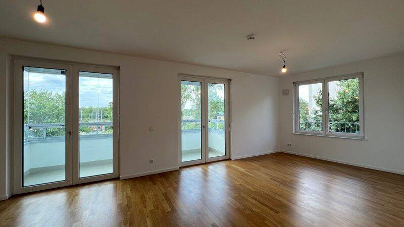Ruhiger Grünblick in Friedrichsfelde., 10315 Berlin (Lichtenberg Hohenschönhausen Friedrichsfelde Kleingartenanlage Bielefeld Kleingartenanlage Mühlenberg)