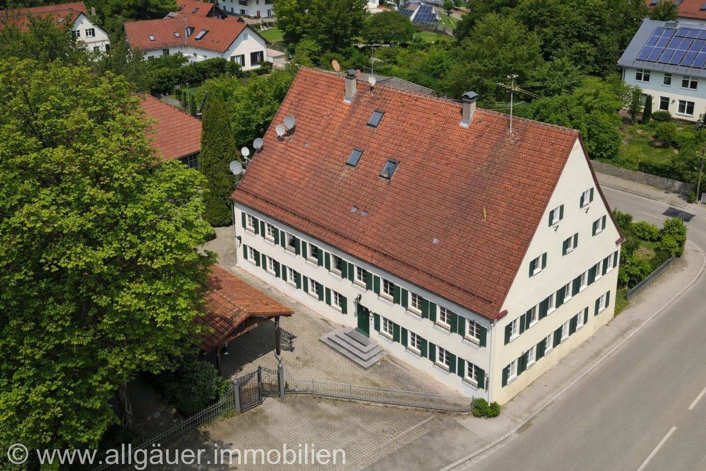 Immobilie mit Potenzial in Ettringen-Siebnach, 86833 Ettringen