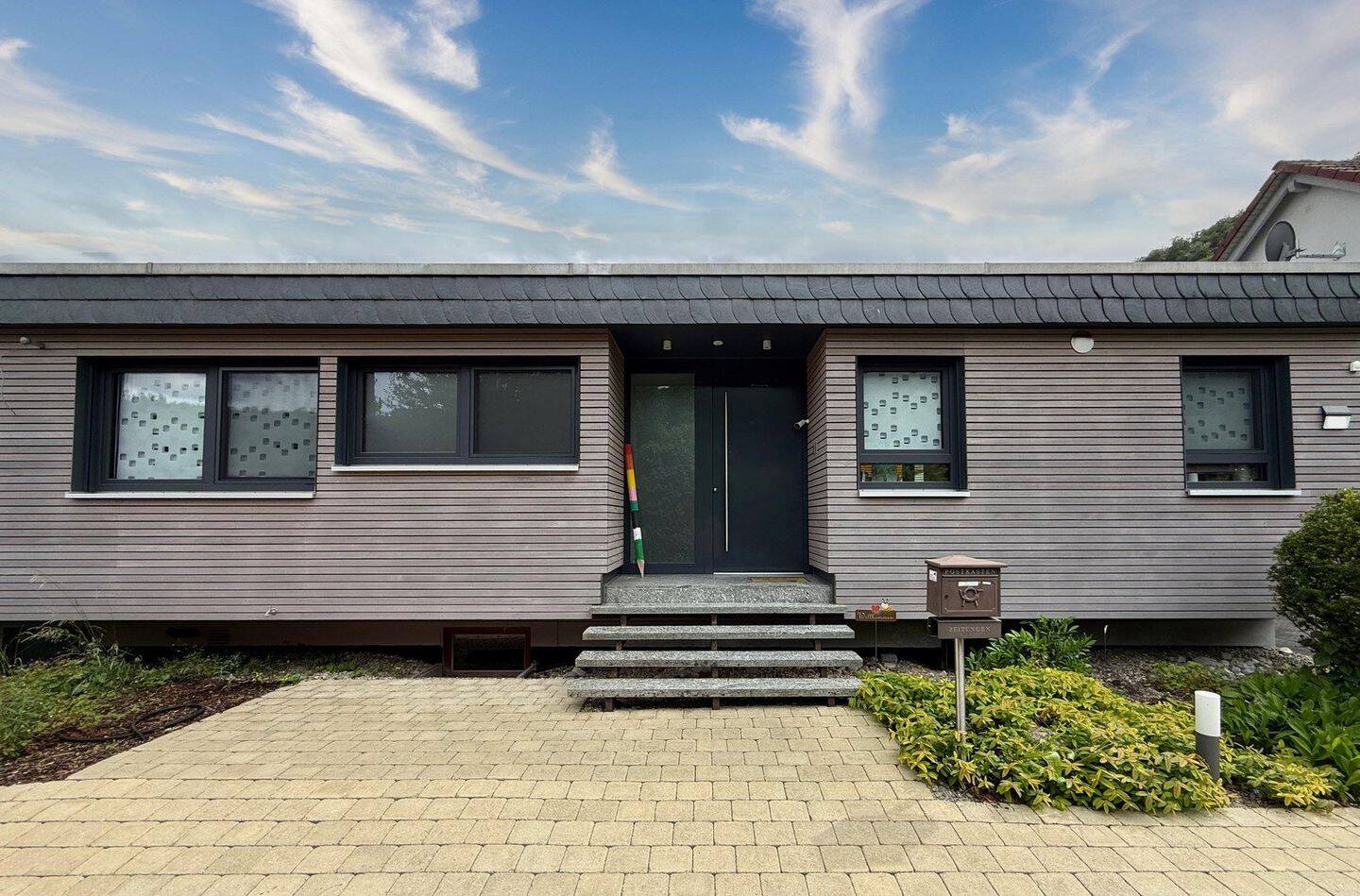 Modernes Einfamilienhaus mit Wärmepumpe, PV & Stromspeicher – Energieklasse A+ in Blaubeuren-Weiler, 89143 Blaubeuren