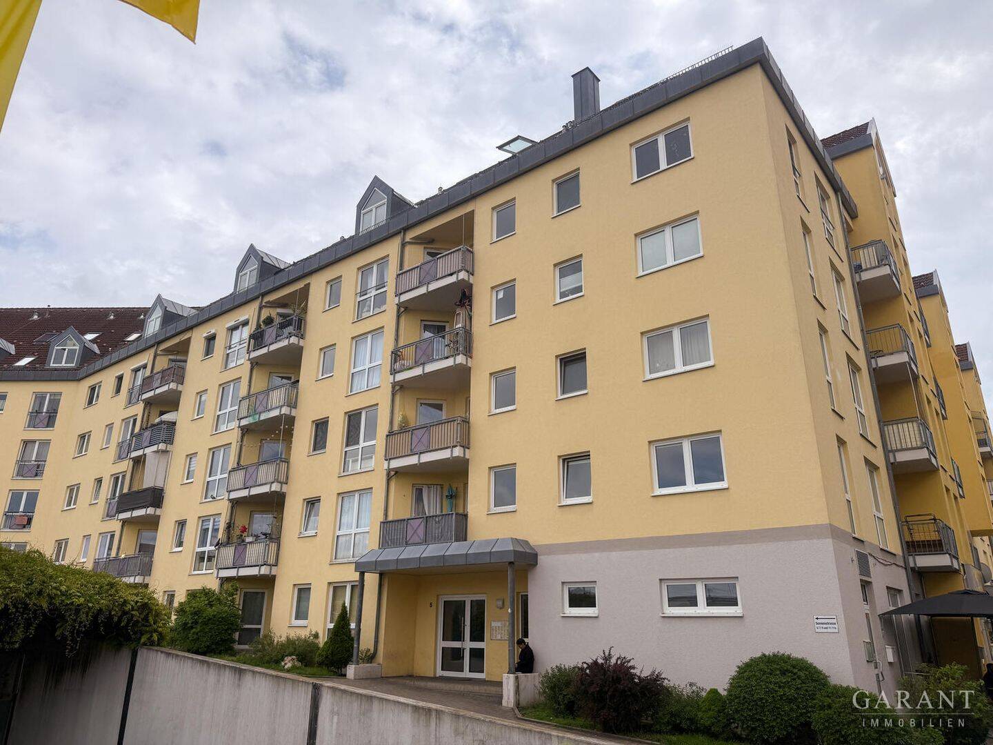 Attraktive 2-Zimmer-Wohnung in Fürth: Erstklassige Lage, gepflegt & bezugsfrei zum Jahresende!, 90763 Fürth (Südstadt Weikershof)