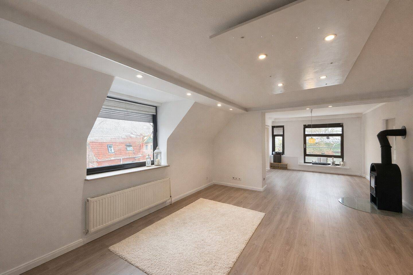 Komfortables Wohnen mit Kamin und Smart-Home Ausstattung in Boostedt, 24598 Boostedt