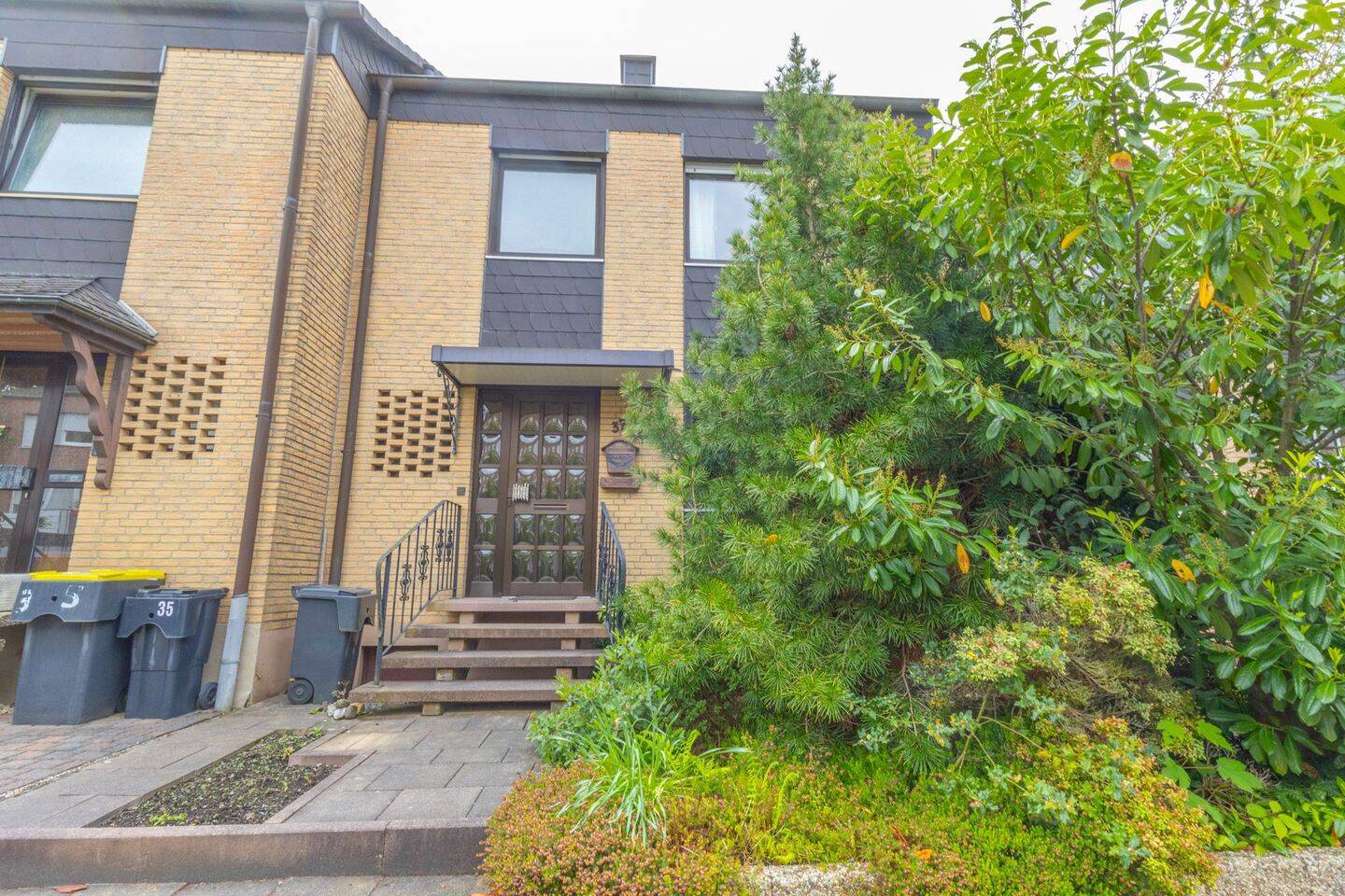 Menden Platte Heide – RMH mit Terrasse und kleinem Garten, 58708 Menden (Sauerland)