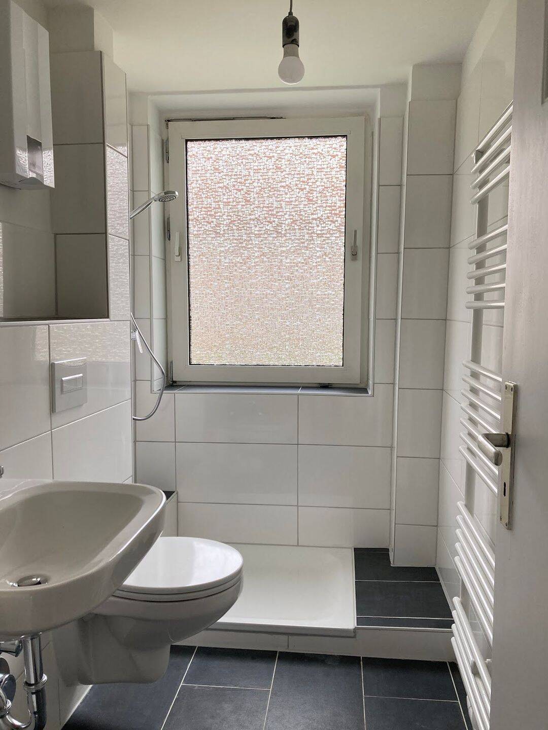 Urbanes Zuhause mit Wohlfühlfaktor- 3-Zimmerwohnung (Musterbilder) – 38226 Salzgitter – Bild 1 von 3