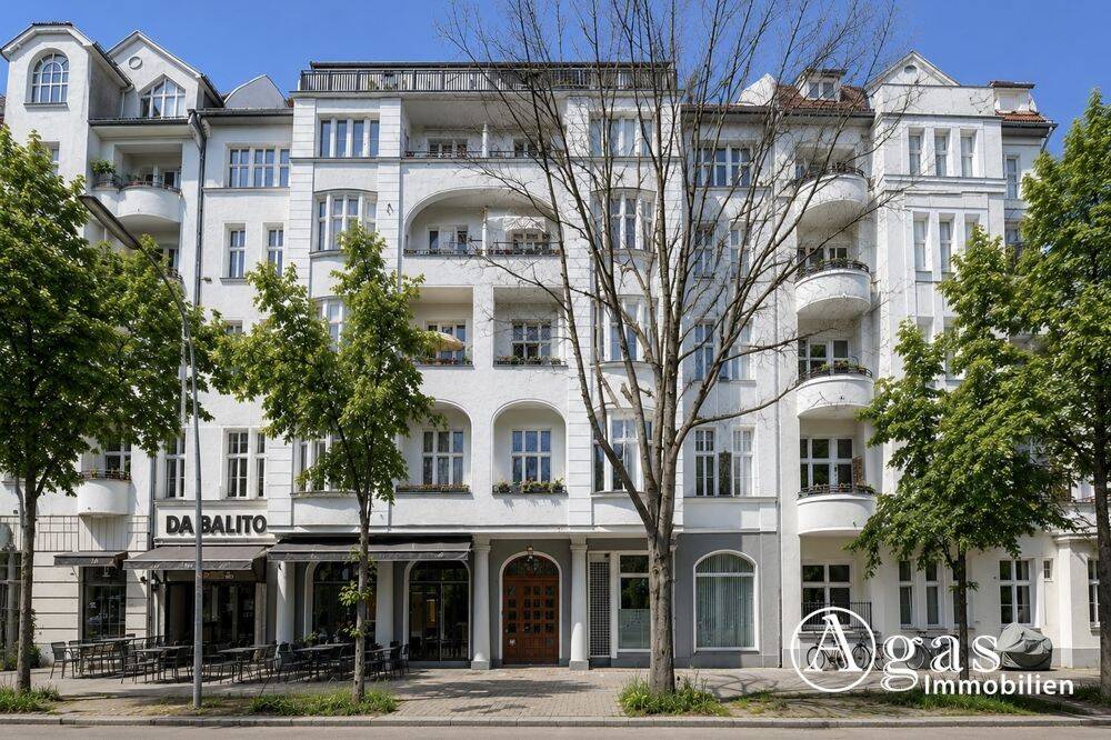 Stilvoll renovierter Altbau im Seitenflügel – bezugsfrei in Berlin-Schöneberg, 10779 Berlin (Tempelhof-Schöneberg Schöneberg Wilmersdorf)