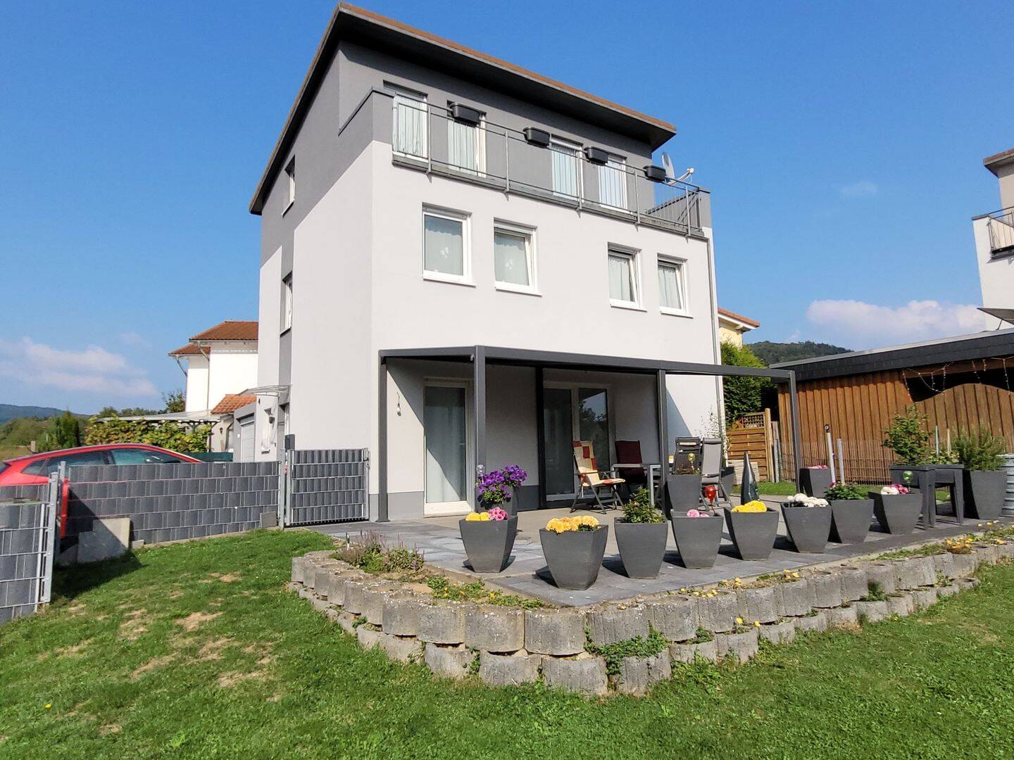 Ihr Traumhaus in Baunatal-Altenritte – Zeitgemäßes Wohnen auf drei Etagen!, 34225 Baunatal