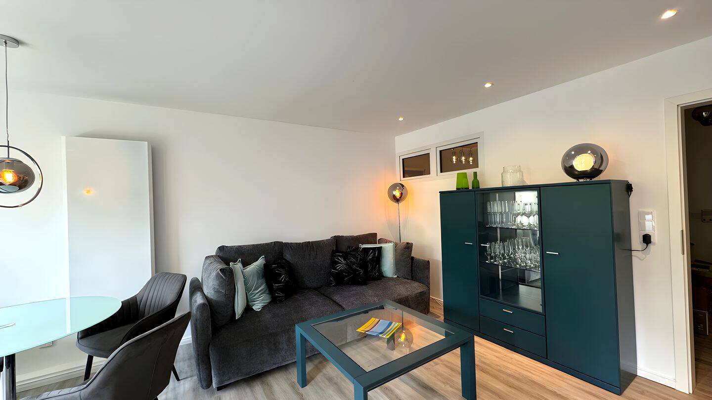 Luxuriöse vollausgestattete 2‑Zimmer Wohnung mit Balkon in Travemünde, 23570 Lübeck (Travemünde)