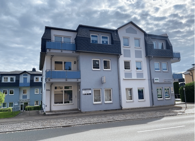 Helle 3-Raum-Wohnung mit Balkon sucht neue Mieter!, 9376 Oelsnitz/Erzgeb.