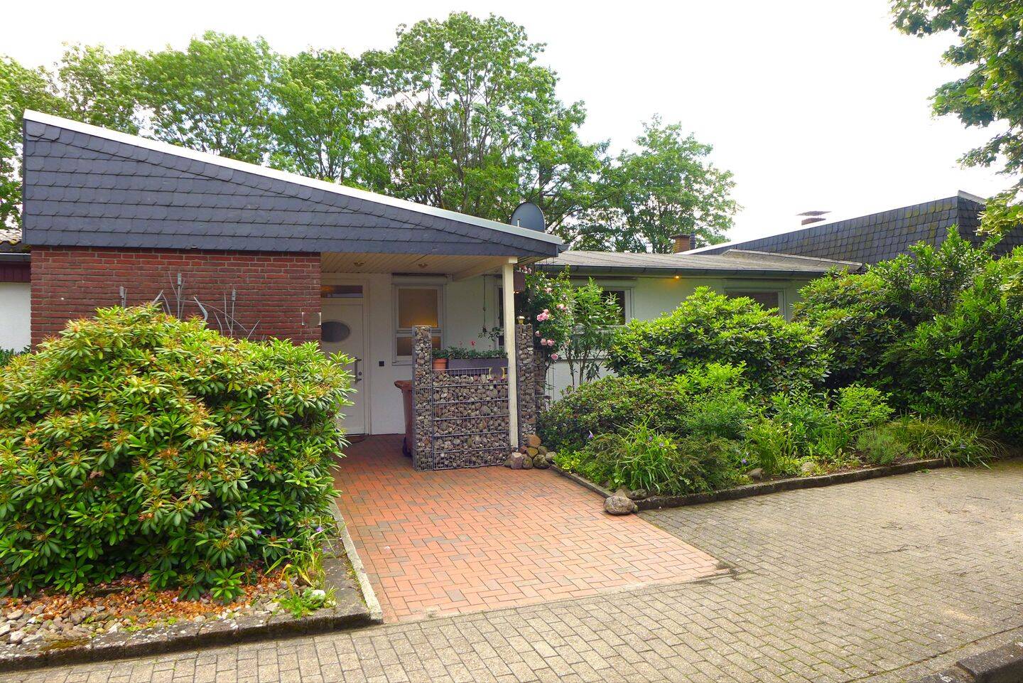 Außergewöhnliches Reihenmittelhaus mit Innenhof am Park in Ortsteil Brinkum, 28816 Stuhr
