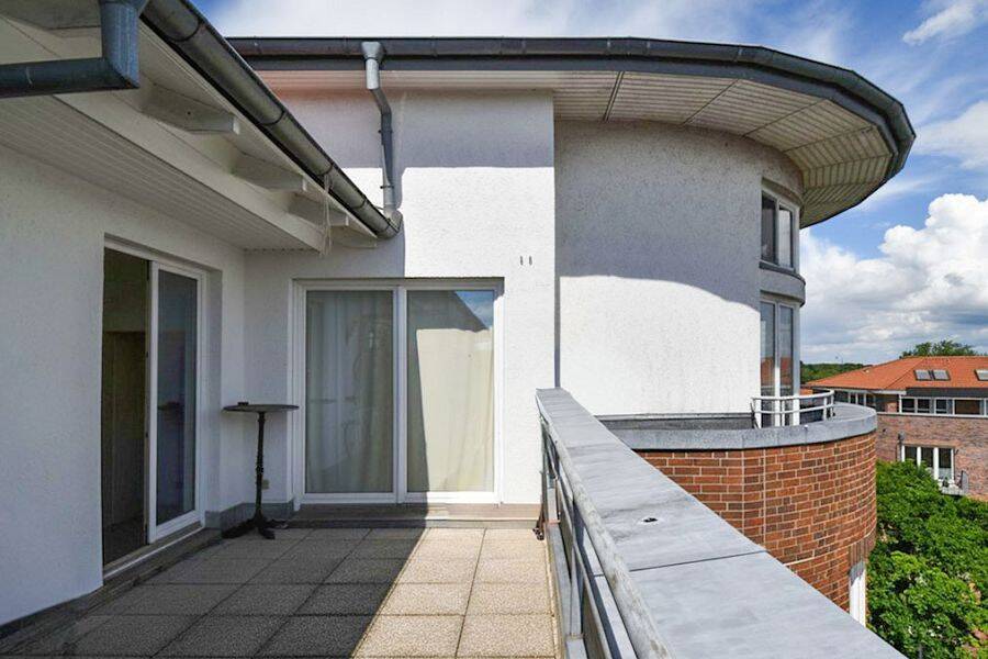 Hamburg – Eimsbüttel: Charmante 2-Zimmer-Eigentumswohnung mit sonniger Dachterrasse!, 22457 Hamburg (Eimsbüttel Eidelstedt Niendorf Schnelsen)