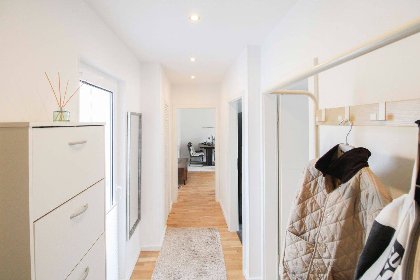Umfangreich sanierte Wohnung in 2023 mit Garage – Innenstadtnähe –, 47798 Krefeld (Cracau Dießem/Lehmheide Inrath/Kliedbruch Kempener Feld/Baakeshof Stadtmitte)