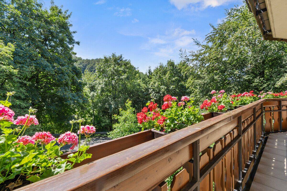 Wohnen mit Weitblick – Exklusives Zweifamilienhaus in traumhafter Waldrandlage, 33189 Schlangen