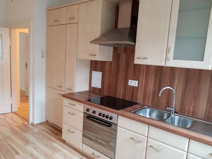 Ruhige 2-Zimmer-Wohnung Nürnberg-Nord EG mit Terrasse und Garten, 90409 Nürnberg (Großreuth h. d. Veste Gärten h. d. Veste Maxfeld Schoppershof)