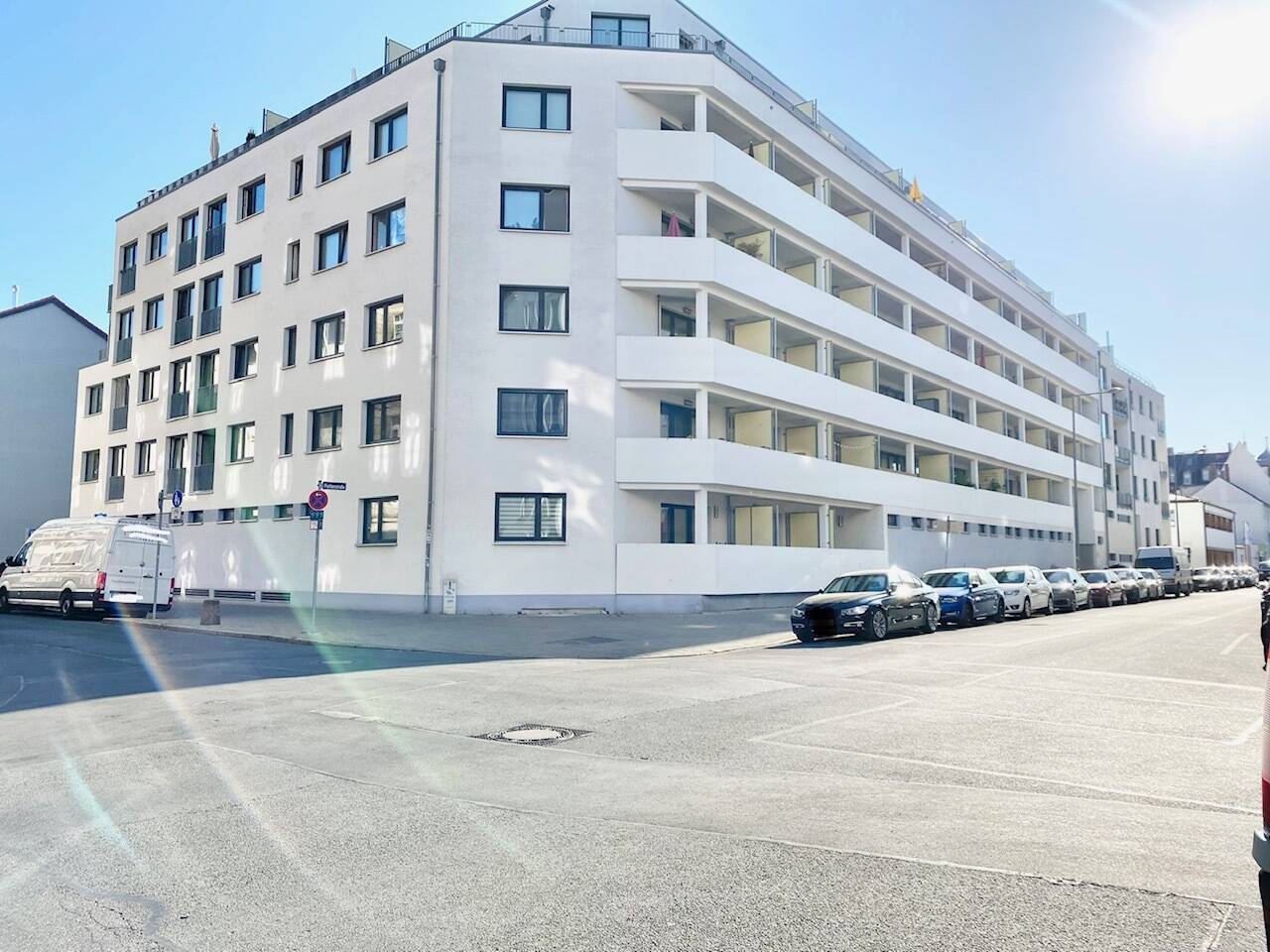 ***AB SOFORT VERFÜGBAR*** 1,5 ZIMMER WOHNUNG VOLL MÖBLIERT MIT BALKON MIT KFZ-STELLPLATZ, 90763 Fürth (Südstadt Weikershof)