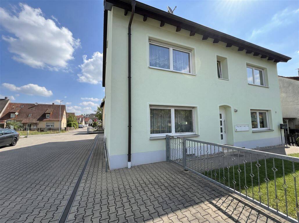 Mehrfamilienhaus in Veitsbronn zu verkaufen, 90587 Veitsbronn
