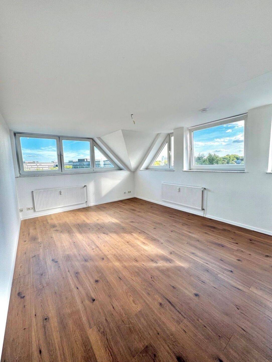 1-Zimmer-Wohnung 37,3m² mit Weitblick über Essen -Erstbezug nach Renovierung, 45128 Essen (Südostviertel Südviertel)