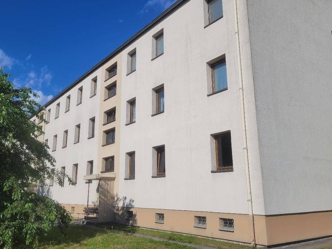 4-Raum-Wohnung im Erdgeschoss zu verkaufen // Offene Besichtigung am Samstag, den 01.08.2026 von 11:30 Uhr bis 15:30 Uhr, 2994 Bernsdorf